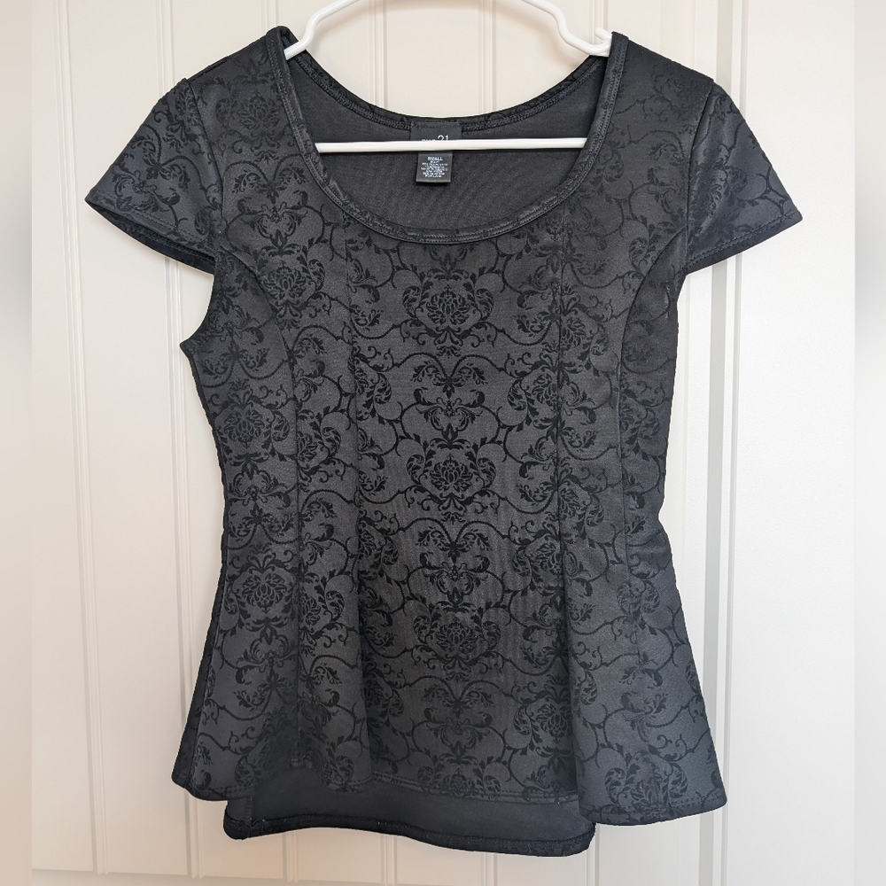Rue 21 black brocade satin top small